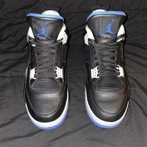 Jordan retro 4s